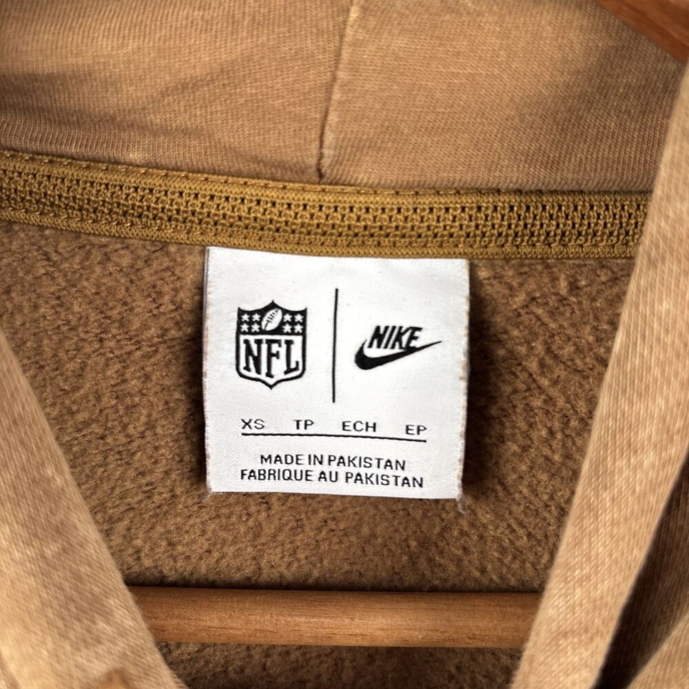 Nike Size XS Chicago Bears 2023 Salute to Service Hoodie Mens NFL Sideline Brown - Picture 5 of 14